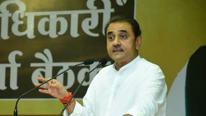 फीफा बैन केस: जानें क्यों सुप्रीम कोर्ट ने कहा- 'टूर्नामेंट को तबाह करने की कोशिश कर रहे हैं प्रफुल्ल पटेल'