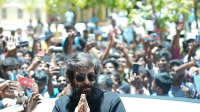 இளைஞர்கள் தற்கொலை முடிவு? 'கோப்ரா’ ரசிகர்கள் சந்திப்பு விழாவில் மாணவர்கள் கேள்விக்கு விக்ரம் கொடுத்த பதில்! 