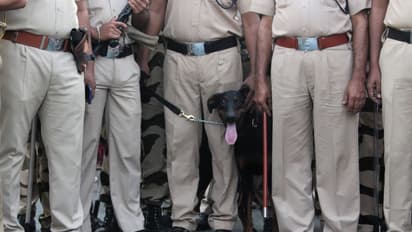 ഹോട്ടല് വാടകക്കെടുത്ത് ഗുണ്ടകളുടെ വ്യാജപൊലീസ് സ്റ്റേഷന്, മാസങ്ങളോളം ഒറിജിനല് പൊലീസിനെയും പറ്റിച്ചു!