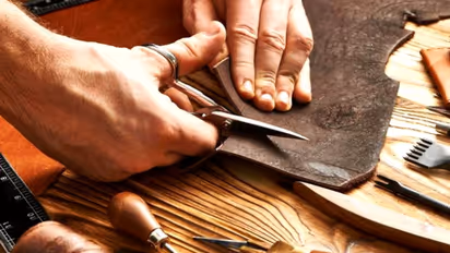 ആഗോള ഫാഷൻ ചെരുപ്പ് ബ്രാൻഡുകളുടെ പ്രിയ സ്ഥലം; 2,250 കോടി നിക്ഷേപ കരാറിൽ ഒപ്പുവെച്ച് തമിഴ്നാട്