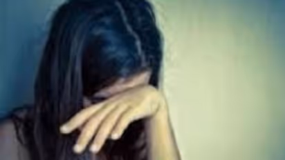 बस्ती: किताब देने के बहाने शिक्षक ने किशोरी से किया दुष्कर्म, मुकदमे में फंसने के डर से आरोपी ने उठाया ऐसा कदम