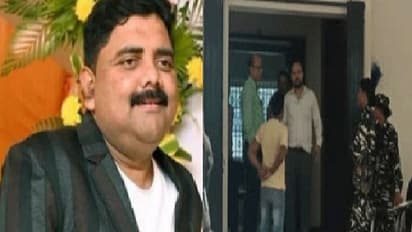 प्रेम प्रकाश का क्लर्क से करोड़पति तक का सफरः धोनी की नकल, VIP नंबर-महफिल जमाने लिया था 60 लाख का रेटेंड घर