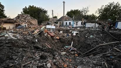 സ്വാതന്ത്ര്യദിനത്തിൽ യുക്രെയ്നിലെ റെയിൽവേ സ്റ്റേഷനിലേക്ക് റഷ്യൻ മിസൈൽ ആക്രമണം; 22 മരണം, ട്രെയിനിന് തീപിടിച്ചു