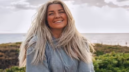 വിമാനത്തിൽ നിന്നും ചൂടുവെള്ളം കുടിക്കില്ല, ചായയും കോഫിയും കഴിക്കില്ല, ഒരു മുൻ എയർഹോസ്റ്റസിന്റെ വെളിപ്പെടുത്തൽ