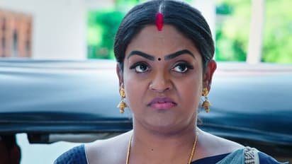 Karthika deepam: మోనితతో దర్శనం ఇచ్చిన కార్తీక్.. డ్రైవర్ కు చుక్కలు చూపించిన వంటలక్క!