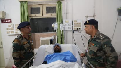 এনকাউন্টারে আহত জঙ্গিকে বাঁচাতে রক্তদান জওয়ানদের, হৃদরোগে মৃত্যু পাকিস্তানি জঙ্গির