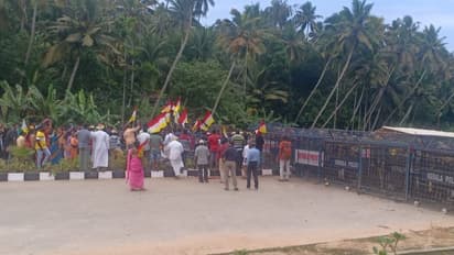 മുതലപ്പൊഴിയിലെ അപകടം; വലിയ ക്രെയിന് എത്തിക്കാന് വിഴിഞ്ഞത്തെ മത്സ്യത്തൊഴിലാളി സമരപ്പന്തൽ പൊളിക്കും