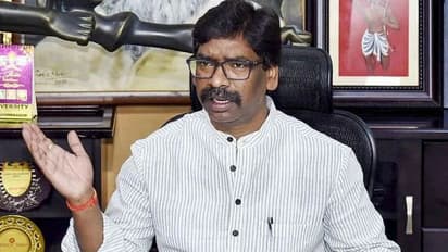 झारखंड में सियासी हलचल के बीच सीएम का बयान...संवैधानिक संस्थाओं का दुरुपयोग लोकतंत्र की नींव पर गहरा कुठाराघात