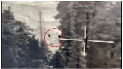 പാകിസ്ഥാൻ ഭീകരരുടെ നുഴഞ്ഞുകയറ്റ ശ്രമം; ദൃശ്യങ്ങള് പുറത്ത് വിട്ട് സൈന്യം, മൂന്ന് ഭീകരരെ വധിച്ചു