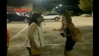 ‘ভারতীয়দের আমি ঘেন্না করি!’, টেক্সাসে বাঙালি মহিলাদের অকথ্য গালিগালাজ