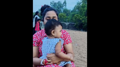 இந்த அநீதியை இன்னொரு தாய்க்கு இழைக்காதீர்கள்..! வலி... வேதனையோடு.. சந்திரமுகி பொம்மி போட்ட பழைய பதிவு!