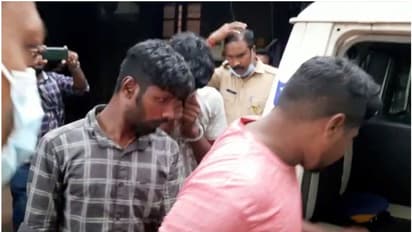 മതിലിന് മുന്നിൽ ചെരിപ്പ്, സംശയം തോന്നി പൊലീസ് നിൽക്കവെ മതിൽ ചാടി രണ്ടുപേർ; തെളിഞ്ഞത് കോൺവെന്റിലെ പീഡനം