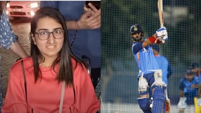 'ജീവനാണ് കോലി'; ഒടുവില് പാക് പെണ്കുട്ടി പ്രിയ താരത്തെ കണ്ടു, ചേര്ത്ത് പിടിച്ച് ഒരു സെല്ഫിയും- വീഡിയോ