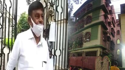 ‘আমি বাড়িতেই আছি’ বোঝালেন মানিক, ‘এর পেছনে কী রহস্য!’ বুঝছেন না দিলীপ ঘোষ