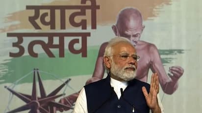 ಗುಲಾಮಗಿರಿಯನ್ನು ಮುರಿದ ಖಾದಿ ವಹಿವಾಟು 1 ಲಕ್ಷ ಕೋಟಿ, ಖಾದಿ ಉತ್ಸವದಲ್ಲಿ ಮೋದಿ ಭಾಷಣ!