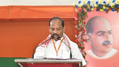 गिरिडीह में BJP के प्रशिक्षण शिविर हुआ शुरू, पूर्व सीएम रघुवर दास ने सभी नेता और मंत्रियों को किया संबोधित