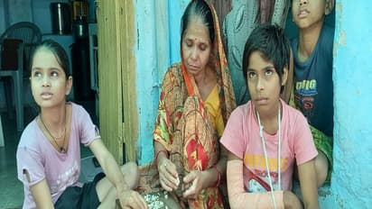 11 साल के बच्चे को प्रिंसिपल ने घसीट-घसीट कर डंडों से पीटा, क्लास में नहीं सुना पाया था कविता