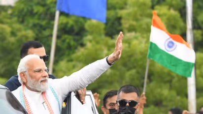 గుజరాత్‌ బీజేపీ నేతలతో ప్ర‌ధాని మోడీ స‌మావేశం.. ఎన్నిక‌ల‌పై చ‌ర్ఛ‌..? 