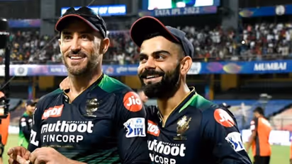 ഫാബുലസ് ഫാഫ്; ഇന്ത്യ-പാക് പോരിന് മുമ്പ് കിംഗ് കോലിക്ക് തകര്പ്പന് ആശംസയുമായി ആര്സിബി ക്യാപ്റ്റന്- വീഡിയോ