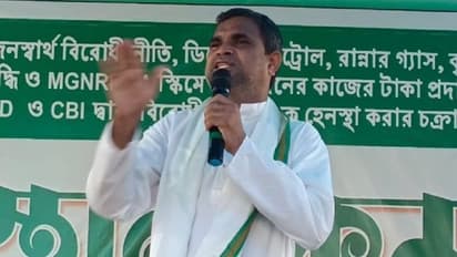 ‘সন্ধ্যা রায়, মুনমুন সেন, মিমি, নুসরত, সায়ন্তিকা, সায়নী, জুনরা লুটেপুটে খাচ্ছে’, শালবনির শ্রীকান্তর মন্তব্যে