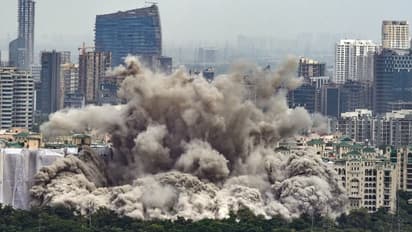 'নাকে তেল ঢেলে ঘুমাচ্ছিলেন?' নয়ডার টুইন টাওয়ার ধ্বংসের দিন সাইরেনের আয়াজেও ঘুম ভাঙেনি এক আবাসিকের 