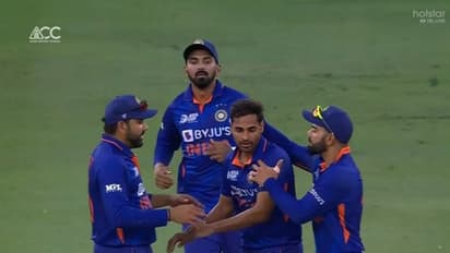  ഏഷ്യാ കപ്പ്: ദുബായില്‍ പാണ്ഡ്യാവതാരം, ഭുവി ഷോ, പാക്കിസ്ഥാനെ 147 റണ്‍സില്‍ എറിഞ്ഞിട്ട് ഇന്ത്യ