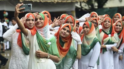 हिजाब कंट्रोवर्सी: कर्नाटक HC के फैसले के खिलाफ सुप्रीम कोर्ट में सुनवाई,सरकार को नोटिस,अगली तारीख 5 सितंबर