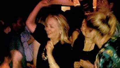 'നൃത്തം തുടരൂ'; ഫിൻലാന്‍റ് പ്രധാനമന്ത്രി സന്ന മാരിന് പിന്തുണയുമായി ഹിലരി ക്ലിന്‍റന്‍