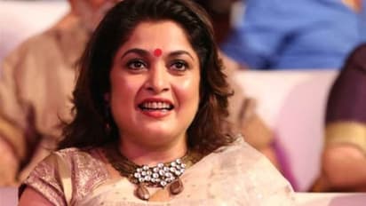 రమ్యకృష్ణతో విడిగా ఉండటంపై ఎట్టకేలకు రియాక్ట్ అయిన కృష్ణవంశీ.. గాసిప్ లపై షాకింగ్‌ కామెంట్‌