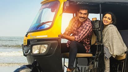 ആന്‍ അഗസ്റ്റിന്‍റെ തിരിച്ചുവരവ്; 'ഓട്ടോറിക്ഷക്കാരന്‍റെ ഭാര്യ' ഫസ്റ്റ് ലുക്ക് അവതരിപ്പിച്ച് മോഹന്‍ലാല്‍