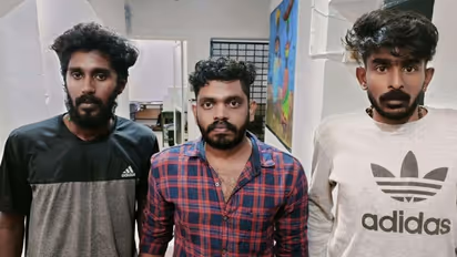 വാഹന പരിശോധനക്കിടെ ഹാഷിഷ് ഓയിലുമായി മൂന്ന് യുവാക്കൾ പിടിയിൽ