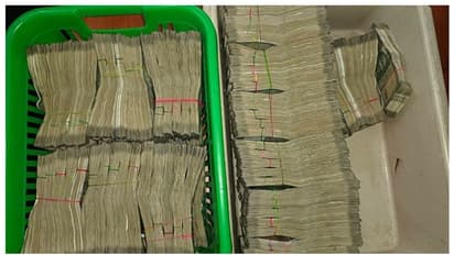 കാറിലൊളിപ്പിച്ച നിലയില്‍ 63 ലക്ഷം രൂപയുടെ കുഴൽപ്പണം, മലപ്പുറത്ത് 2 പേര്‍ പിടിയില്‍