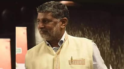 ഇന്ത്യന് ഒളിംപിക് അസോസിയേഷന് ട്രഷറര്ക്കെതിരെ ഗുരുതര ലൈംഗിക പരാതി; പ്രധാനമന്ത്രിക്ക് കത്തയച്ച് വനിതാ താരം