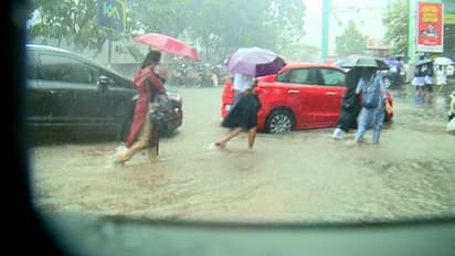 Karnataka Rains: ಮಂಡ್ಯದಲ್ಲಿ 17 ಸೆಂ.ಮೀ.ಮಳೆ: ಜನಜೀವನ ಅಸ್ತವ್ಯಸ್ತ