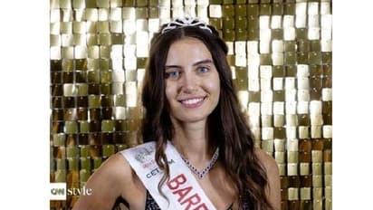 ಮೇಕಪ್ ಇಲ್ಲದೆ ಮಿಸ್ ಇಂಗ್ಲೆಂಡ್ ಫೈನಲ್ ನಲ್ಲಿ ಸ್ಥಾನ ಗಿಟ್ಟಿಸಿದ ಯುವತಿ