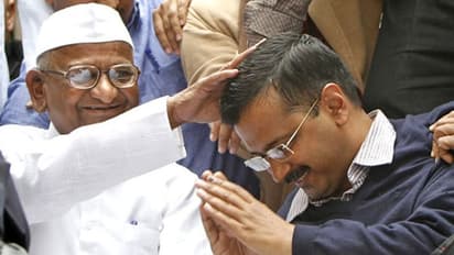 'ক্ষমতার দম্ভে মত্ত কেজরিওয়াল', চিঠি লিখে শিষ্যকে কর্তব্য মনে করালেন গুরু আন্না হাজারে