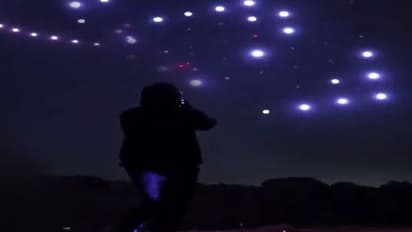 আকাশ জুড়ে আলোর খেলা, ড্রোন লাইট শো-র ভাইরাল ভিডিও দেখে উত্তেজিত নেটদুনিয়া