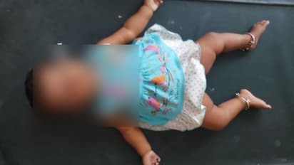 ఊయ్యాలే ఉరితాడై.. విలవిలలాడుతూ ప్రాణాలు విడిచిన చిన్నారి