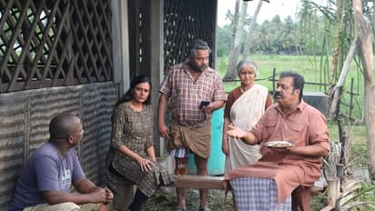 കൊമ്പന്‍ മീശ വച്ച് പൊന്നാനിക്കാരന്‍ മൂസ; ലോക്കേഷന്‍ സ്റ്റില്‍സ് കാണാം 