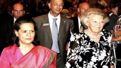 சோனியா காந்தியின் தாயார் உடல்நலக் குறைவால் காலமானார்… டிவிட்டரில் கட்சி நிர்வாகிகள் இரங்கல்!!