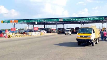 NHAI விதிகளுக்குப் புறம்பான சுங்கச் சாவடி தமிழகத்தில் இல்லை: மத்திய அரசு பதில்!