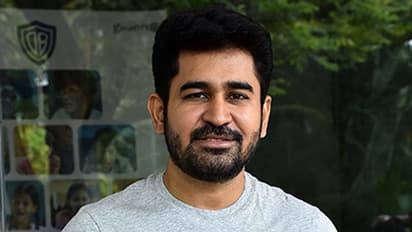 பிச்சைக்காரன் 2 படப்பிடிப்பில் விபத்து..! விஜய் ஆன்டனி படுகாயம் அடைந்ததாக வெளியான தகவலால் பரபரப்பு!