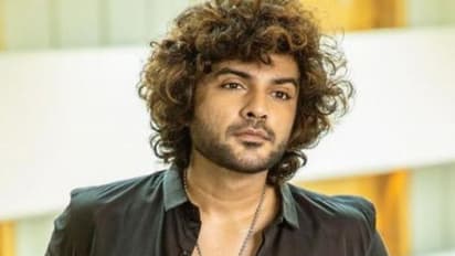 ఒక్క హిట్ కే పైకి చూస్తున్న సిద్ధు... కుర్ర హీరోకి పొగరెక్కువైందని టాలీవుడ్ టాక్ 