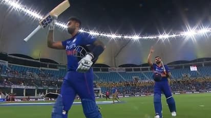 ఆరేళ్ల తర్వాత బౌలింగ్ చేసిన విరాట్ కోహ్లీ... టీమిండియా ఫ్యాన్స్ హ్యాపీ...