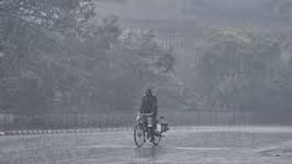 அலர்ட் !! சென்னையில் மழை தொடரும்.. இன்னும் சில மணி நேரத்தில் அடித்து ஊற்றப் போகும் மழை.. 