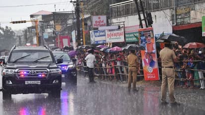 PM Modi in Kerala ಮಳೆಯ ಲೆಕ್ಕಿಸದೆ ಪ್ರಧಾನಿ ಮೋದಿಗೆ ಕೇರಳಿಗರ ಭರ್ಜರಿ ಸ್ವಾಗತ!
