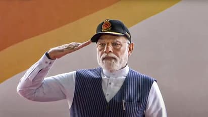 'मेड इन इंडिया' युद्धपोत INS विक्रांत लॉन्च, PM मोदी बोले-विक्रांत विशाल है, विराट है, विहंगम है