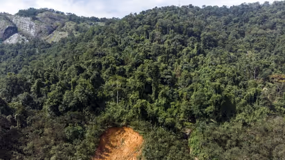 ಎಸ್ಸಿ-ಎಸ್ಟಿ ಜಾಗ ಮಾರಾಟ ನಿಷೇಧ ಕಾಯ್ದೆ ಜಾರಿಗಾಗಿ ಮುಂದುವರಿದ ಪ್ರತಿಭಟನೆ