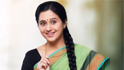 அடடா... படிப்பிலும் நடிகை தேவயானி பொண்ணு சமத்து தான்! +2 மதிப்பெண் குறித்து வெளியான தகவல்!