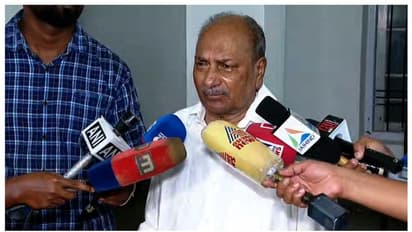 'ഐഎൻഎസ് വിക്രാന്ത് ഓണസമ്മാനം', പാകിസ്ഥാനും ചൈനയും ഉയര്‍ത്തുന്ന വെല്ലുവിളി മറികടക്കും: എ കെ ആന്‍റണി